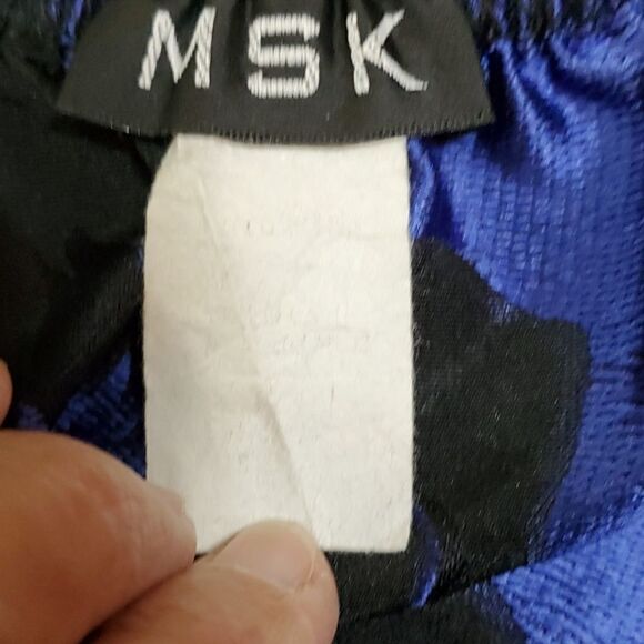 MSK black skirt with royal blue flowers size medium. Goth, Y2K - Picture 5 of 7